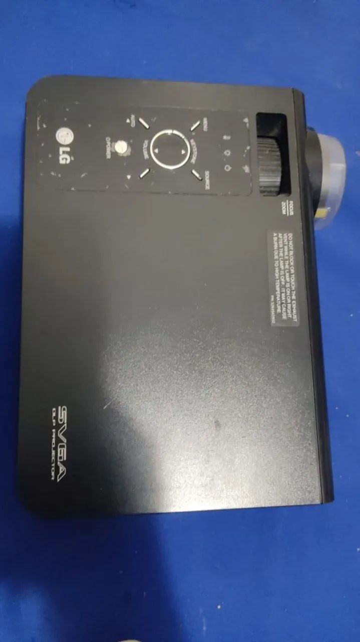 Projetor LG com a lambada de imagem quebrada  - Foto 6