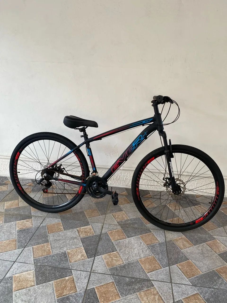 Bicicleta Aro 29 Ever - Equipada com Shimano e Freio a Disco (Ótimo Estado) - Foto 5