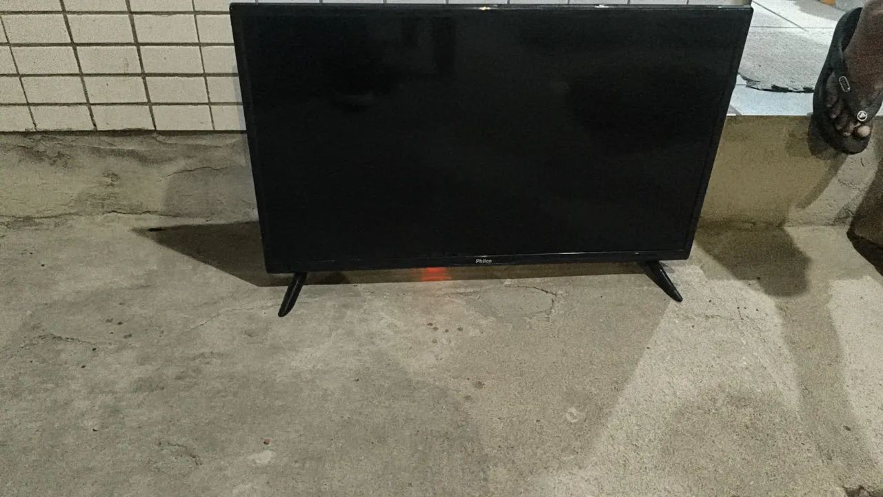 Tv Smart Philco 32 Polegadas Não é Smart  - Foto 3