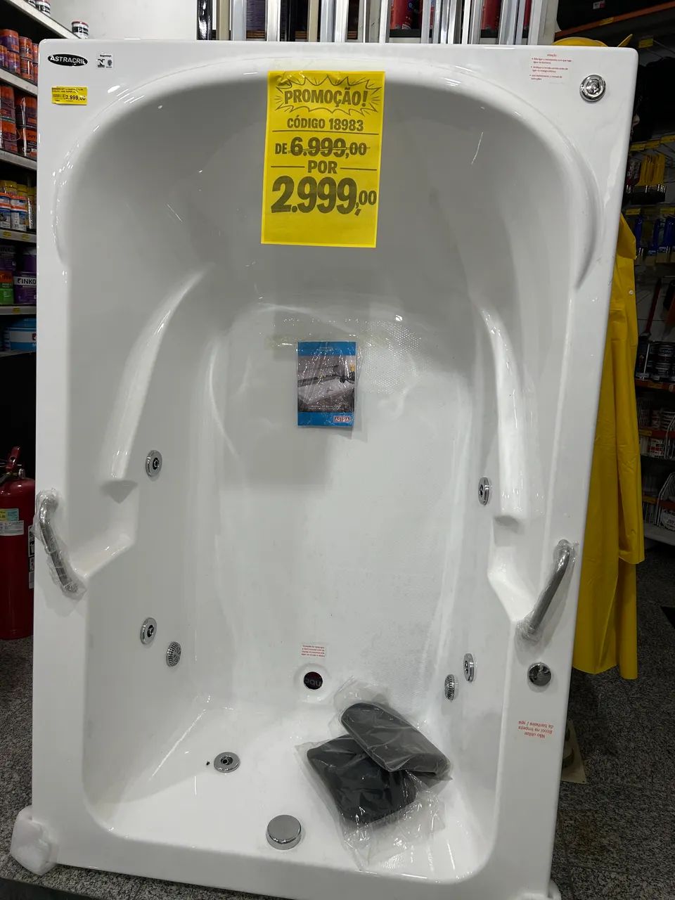 Banheira Astra sem o aquecedor!