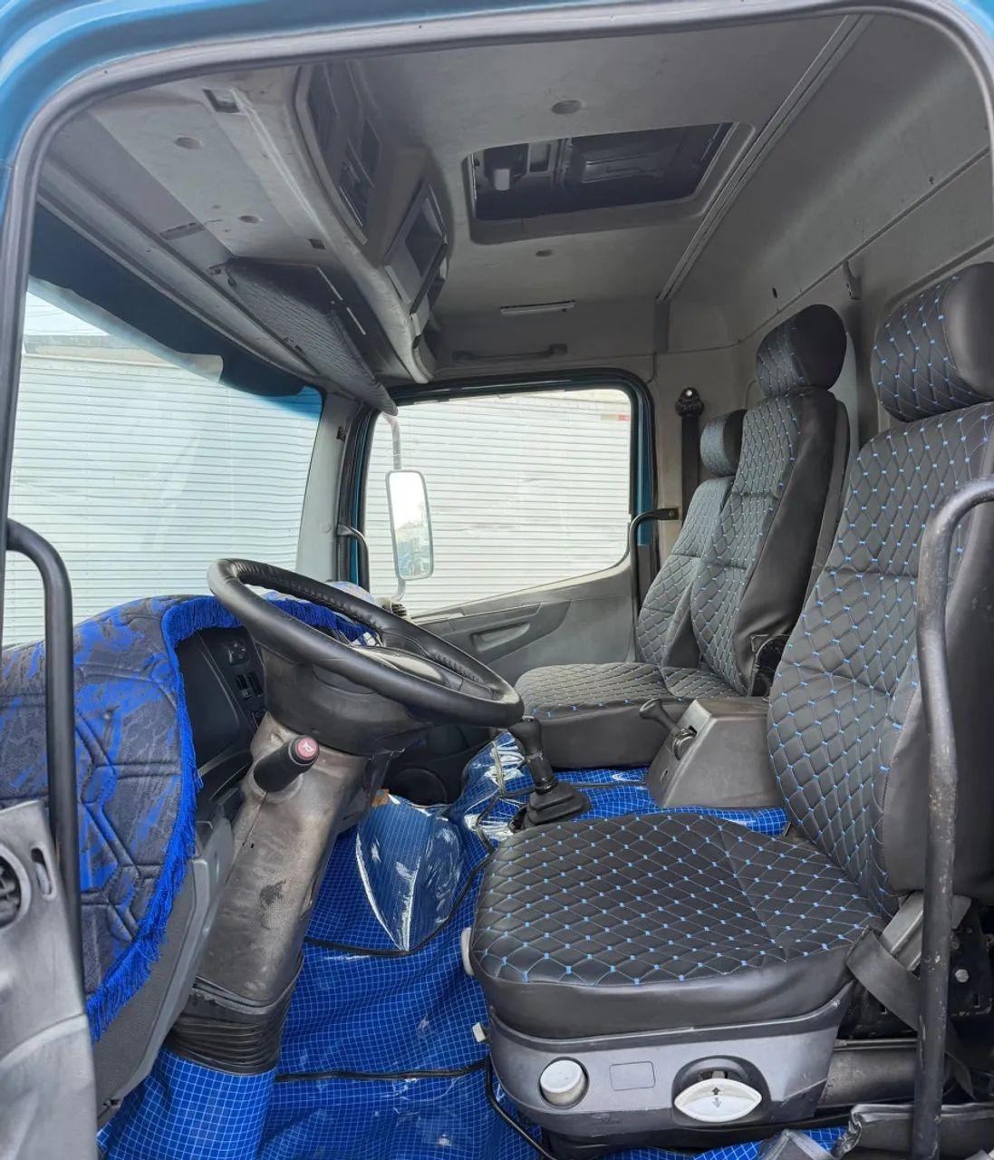 Atego 2425 2009  - Foto 5