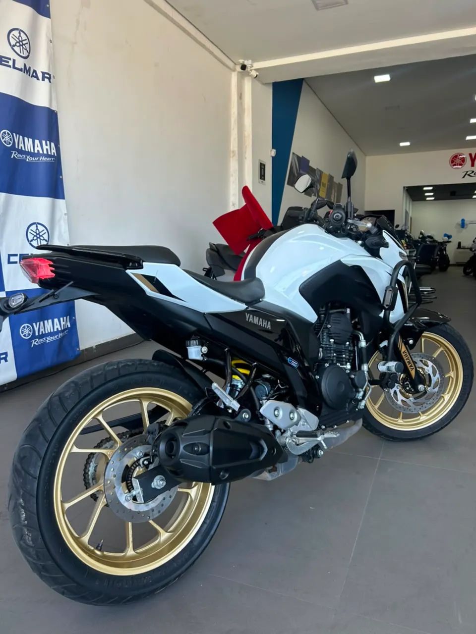FZ25 ABS CONNECTED  - Foto 2