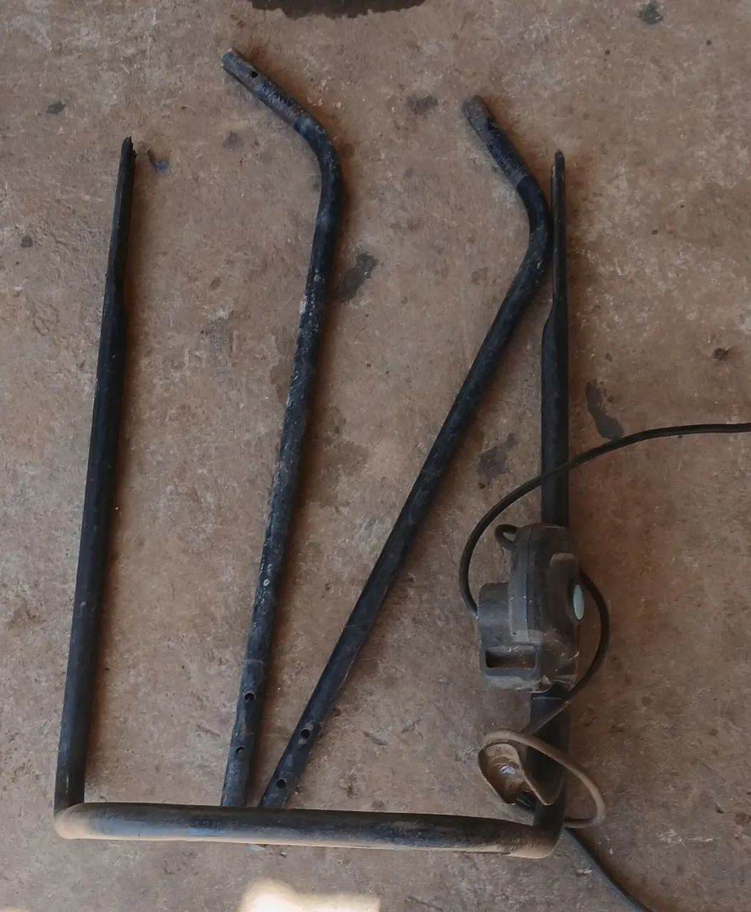 Braço de carrinho de grama - Foto 2