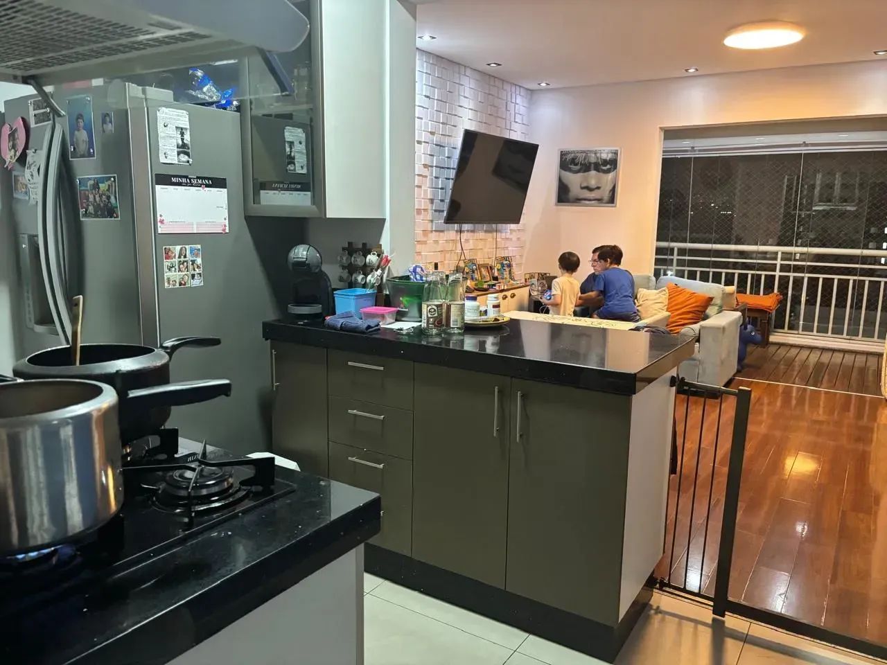 Lindo apto na Rua Jacofer com 3 Dormitórios - Foto 3