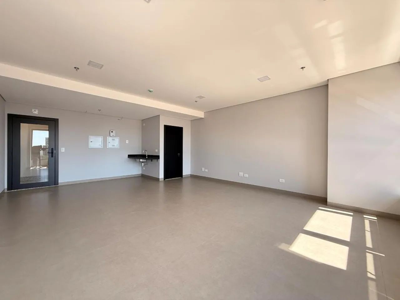 Sala para alugar em Maringá, Zona 01, com 46 m², Phenom Parque Empresarial - Foto 4