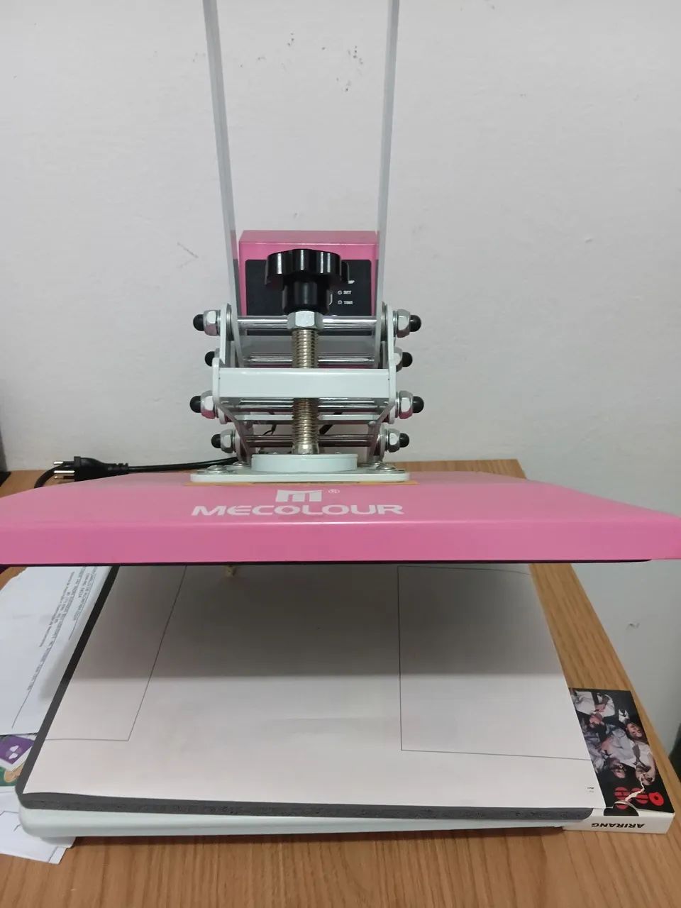 Maquina de silque pra camisa nova nunca usada 