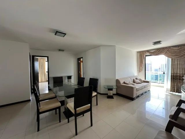 Apartamento com 03 suítes no Umarizal