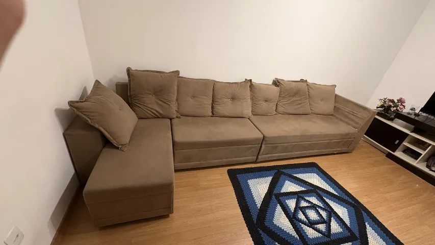 Sofá grande em L bege com chaise + almofadas  - Foto 5