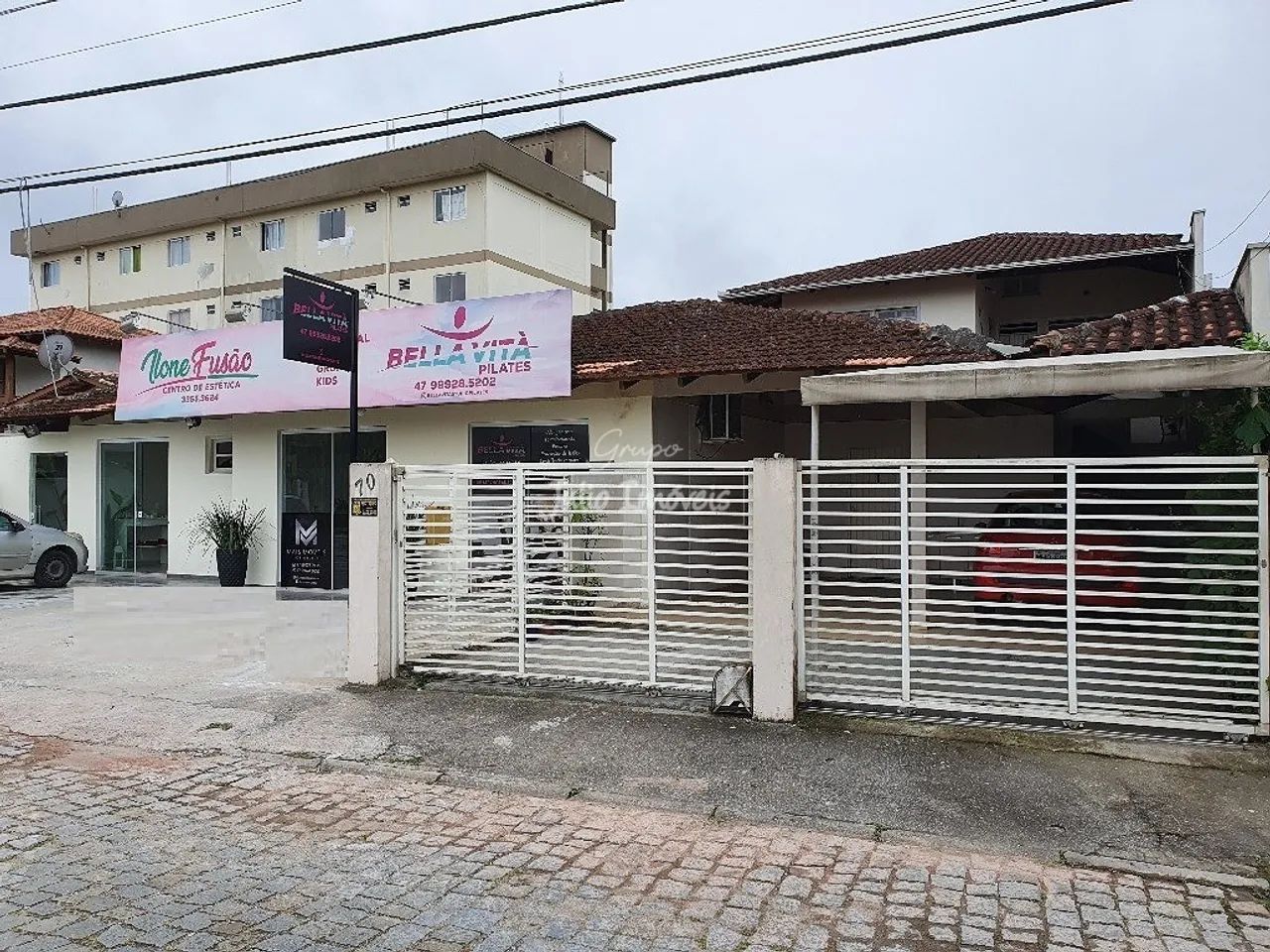 4 Salas comerciais 2 casas Jardim Maluche Brusque