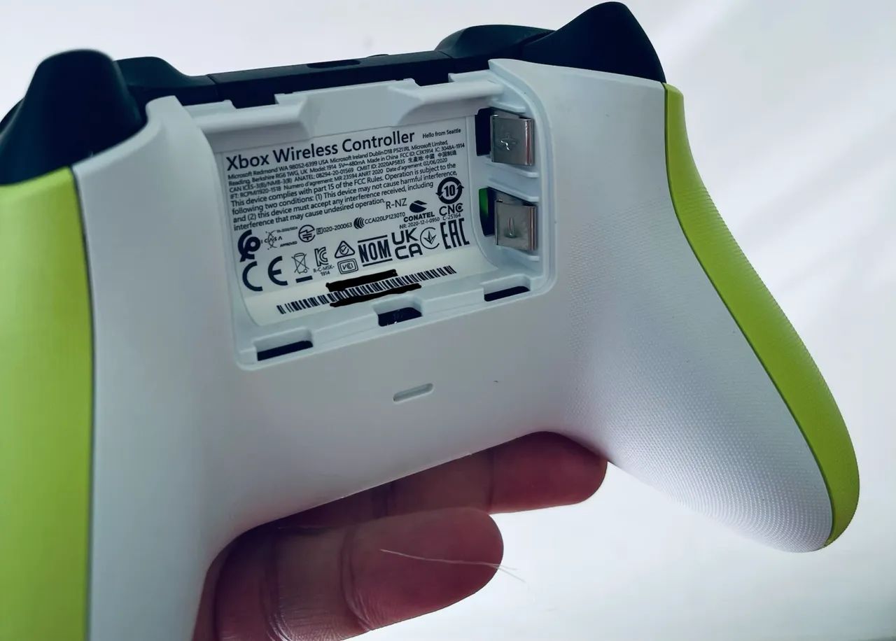 Controle XBOX original ELECTRIC VOLT - Foto 5