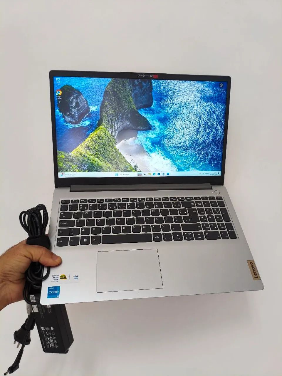 Notebook seminovo estado de novo Lenovo ideapad 1 15