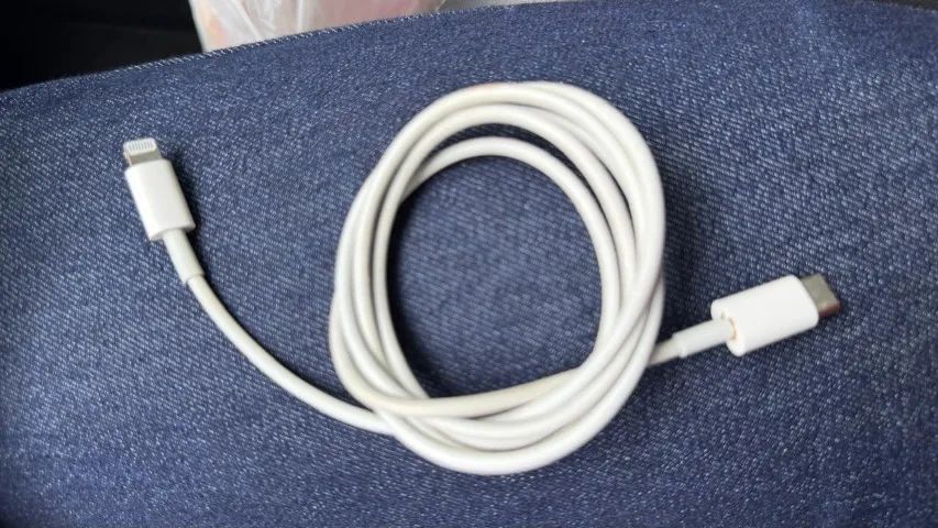 Iphone 14 Pro max 256 - Foto 2