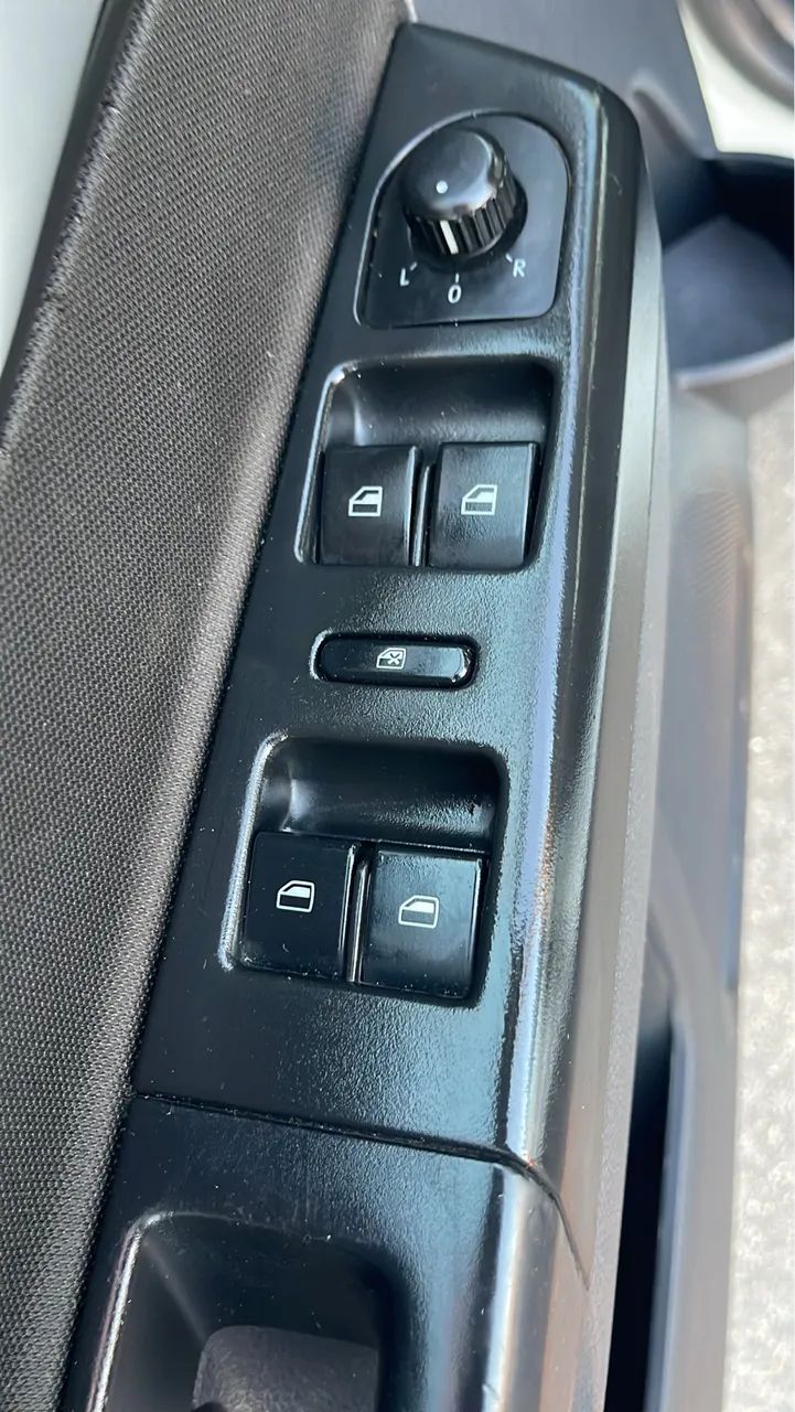 Volkswagen Fox Connect 1.6 Flex 8V 5P 2019 - Foto 2