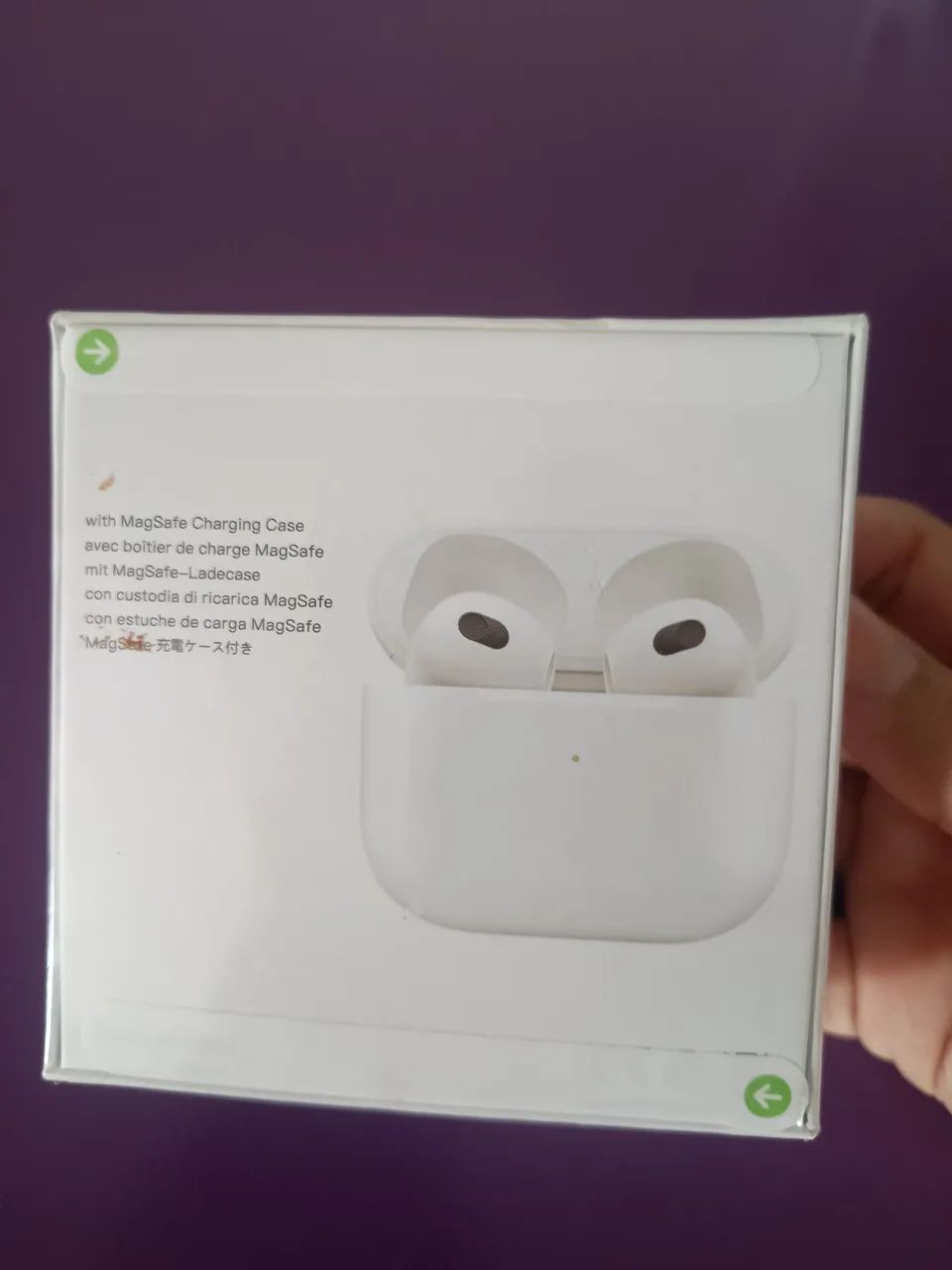 SELLING NEW HEADPHONES65724533712515120