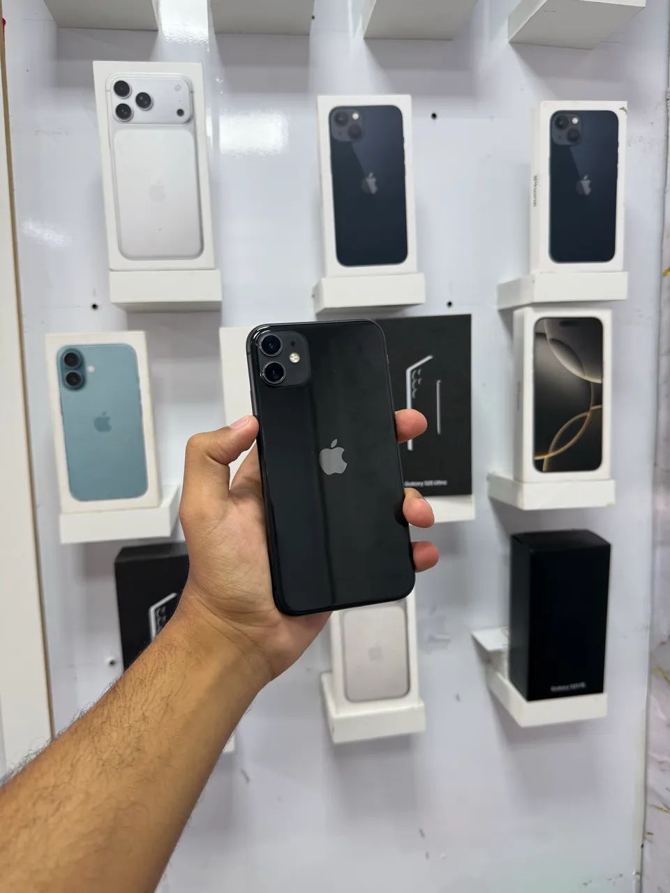 IPHONE 11 64 GB 