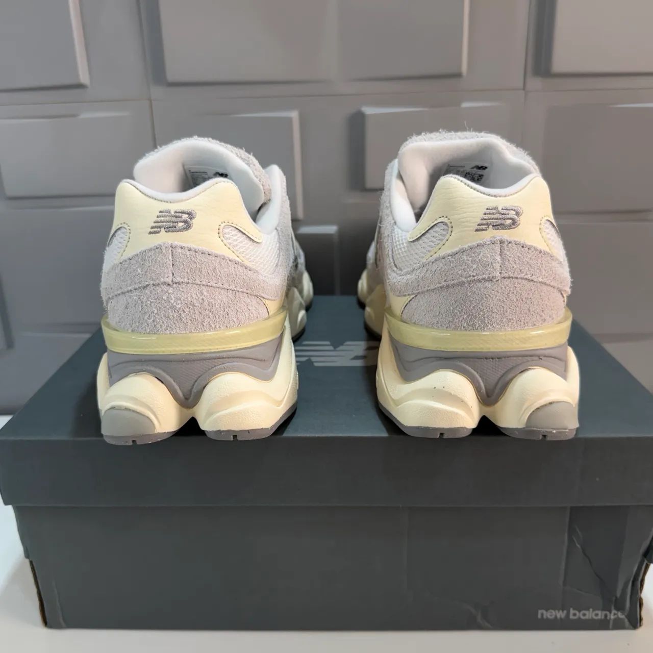 New Balance 9060 Quartz Grey 41 - Foto 5