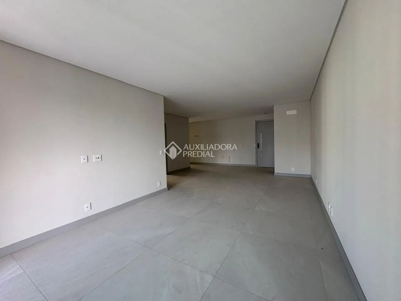 La Premier - 3 Suítes | 2 Vagas | Sacada com Churrasqueira- Av. Trompowsky - Foto 4
