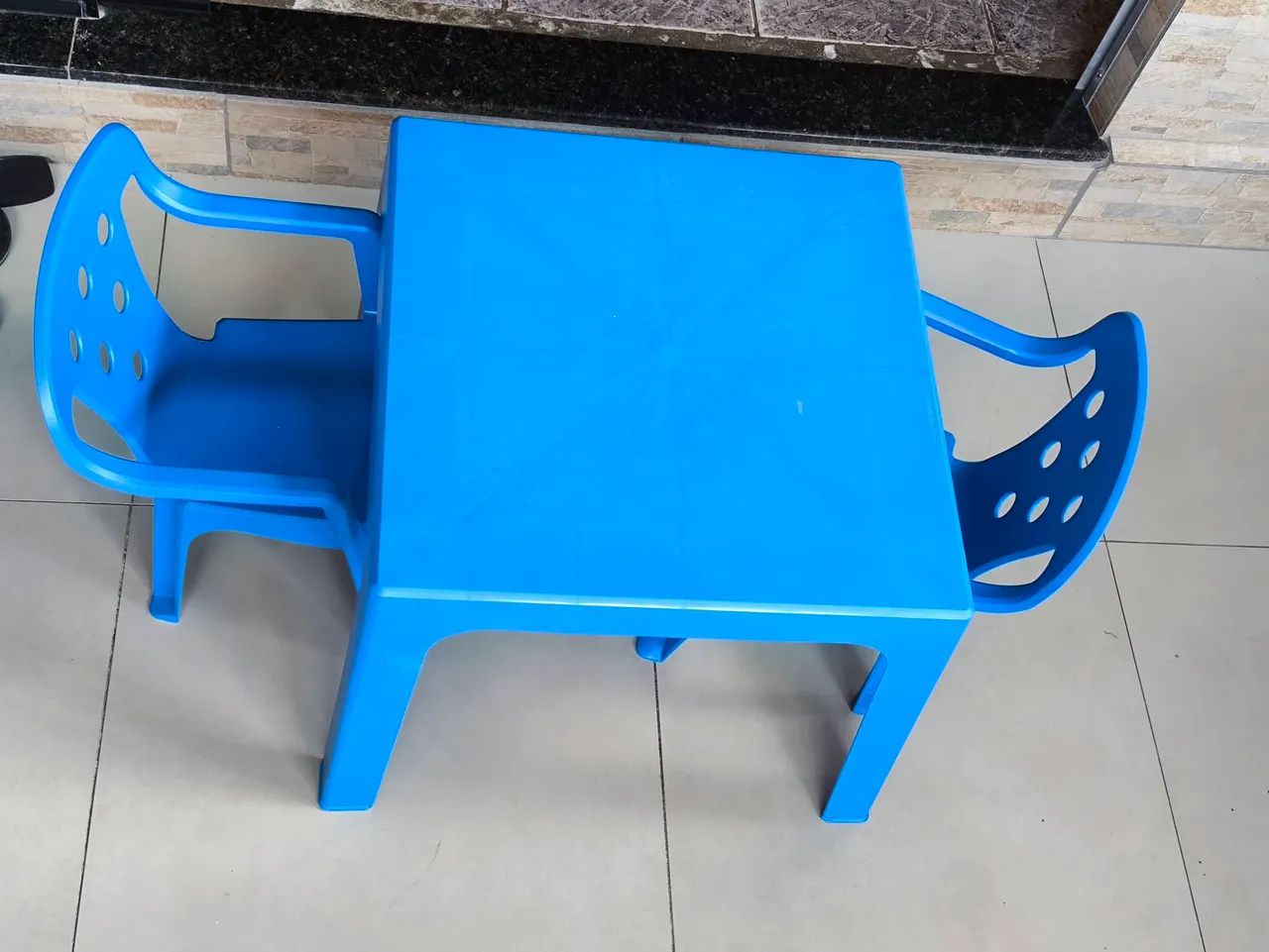 Mesa infantil com cadeiras  - Foto 2