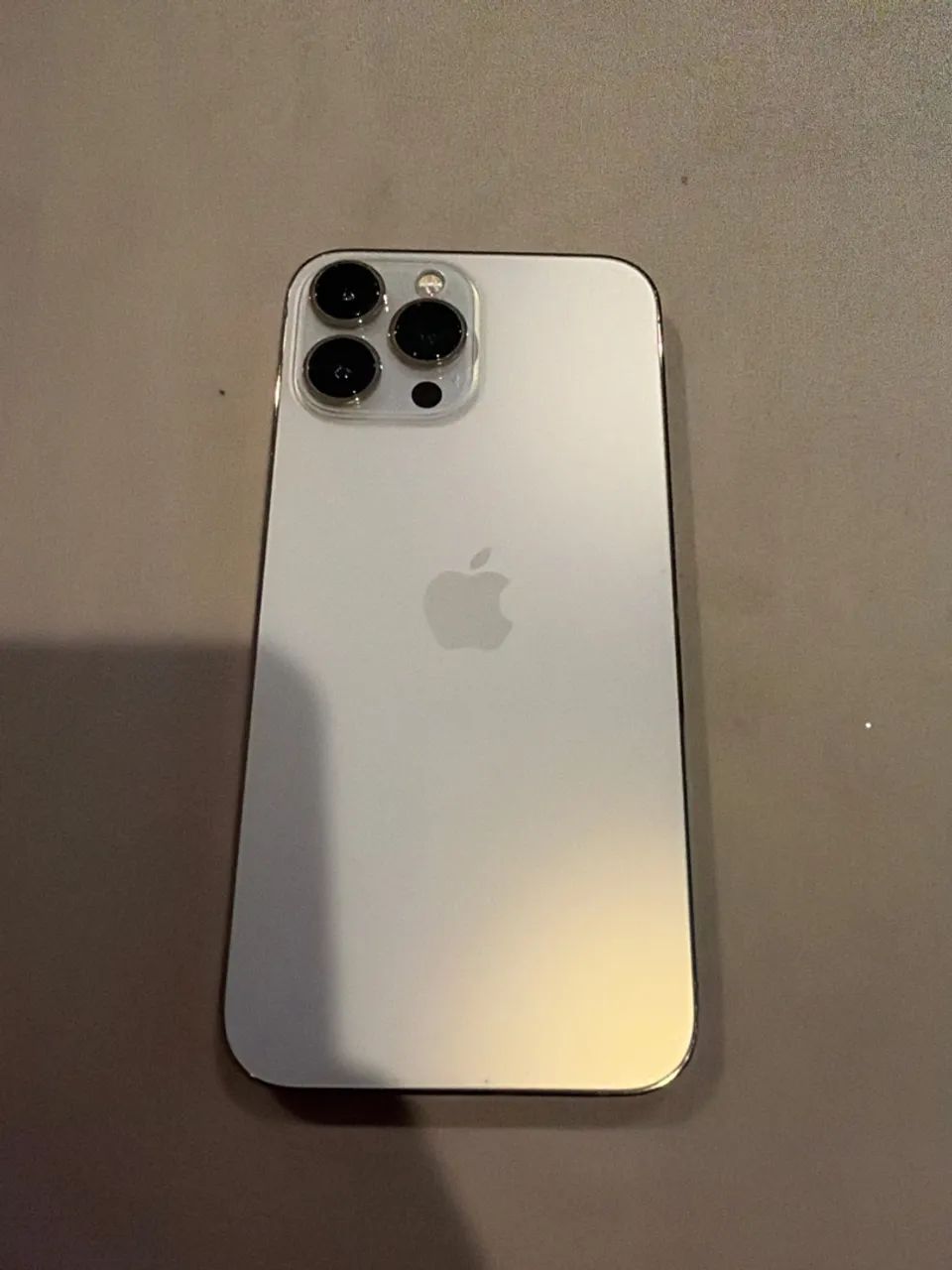 Excelente IPhone 13 Pro Max 256gb - Foto 3