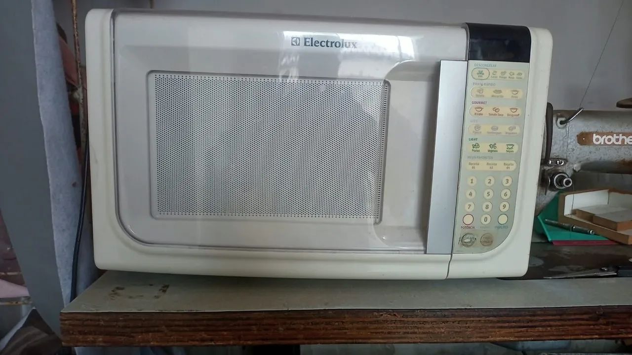 Microondas 45L Eletrolux  podemos negociar. - Foto 3
