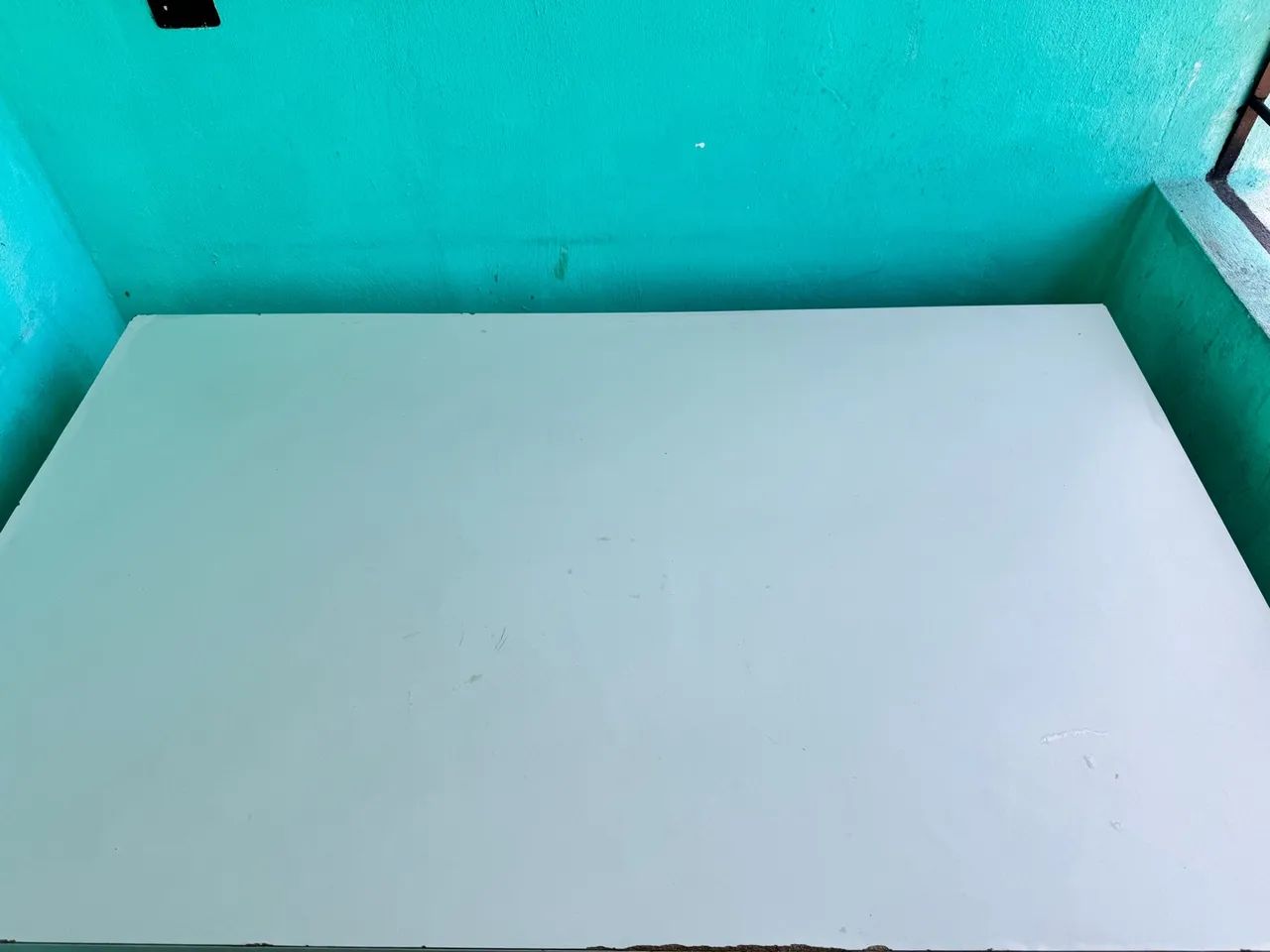 MESA DE ZINCO COM TAMPO DE MADEIRA!! - Foto 3