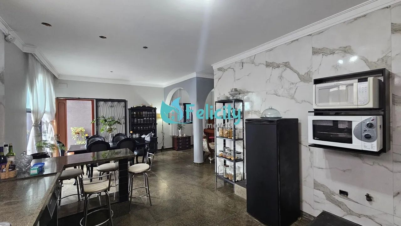 Casa Térrea com 3 Suítes, Piscina e Espaço de Lazer Completo - Foto 5