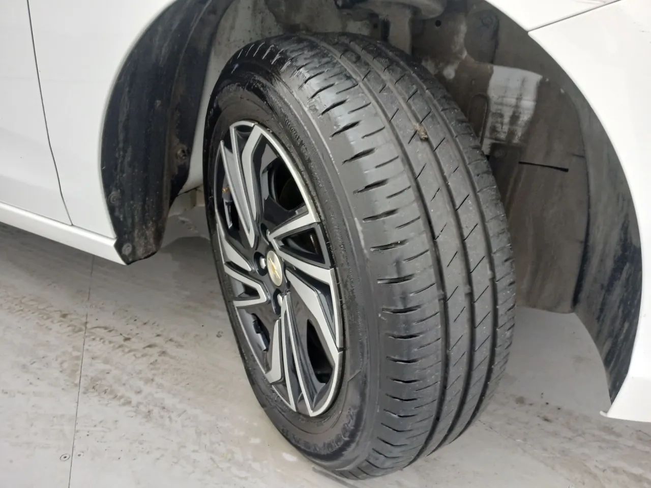 Chevrolet Onix Activ 1.4 8V Flex Aut. 4P, foto 13 de 18