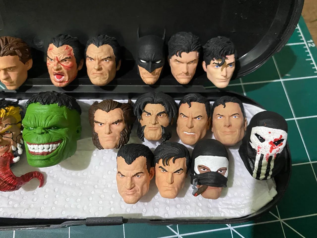 Lote completo 16 heads custom diversos action figures marvel legends e outros  - Foto 3