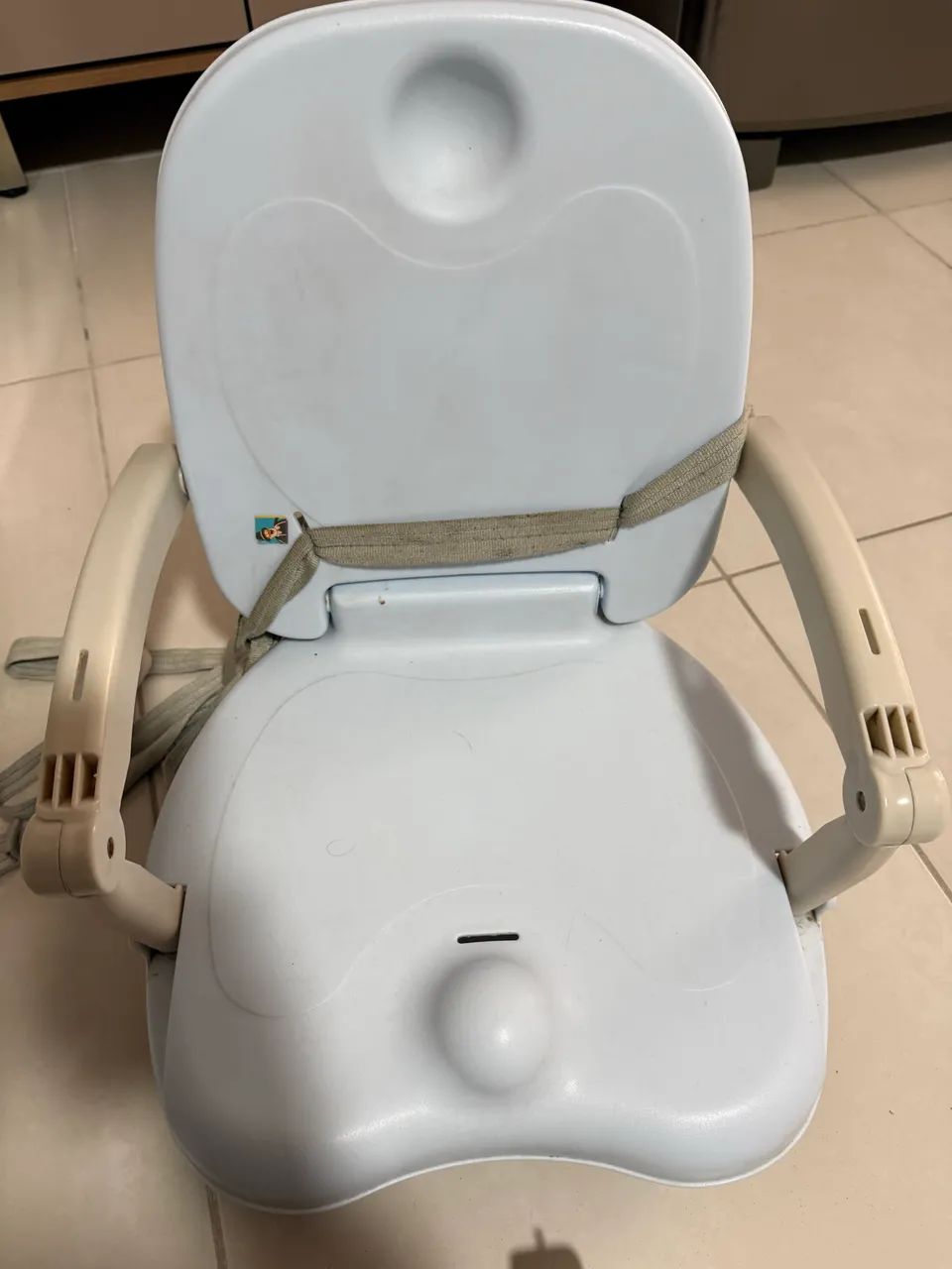Cadeira de alimentação para doação  - Foto 3