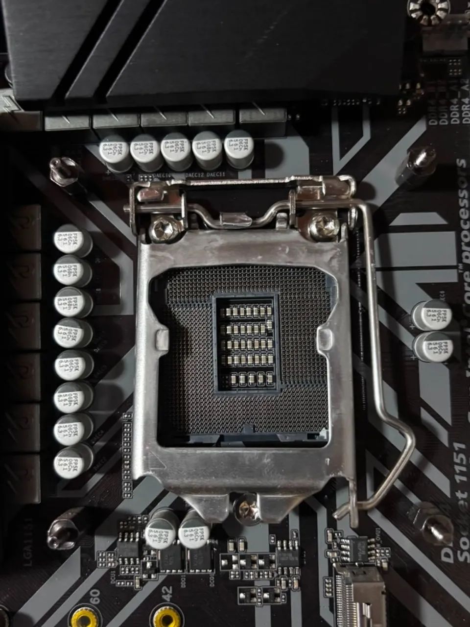 Placa Mãe Gigabyte - Foto 3