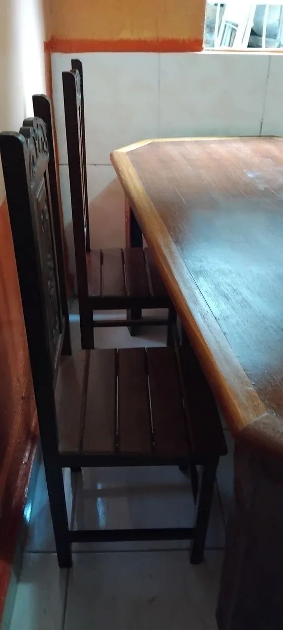 Mesa com 6 cadeiras  .De madeira ,nova . - Foto 5