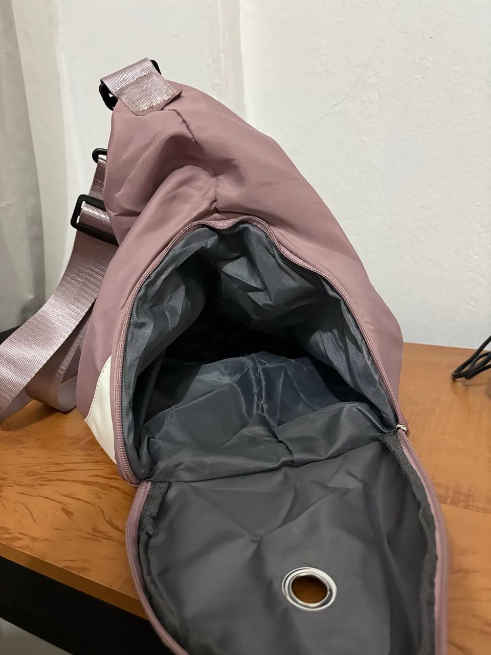 Bolsa de mão de academia - Foto 2