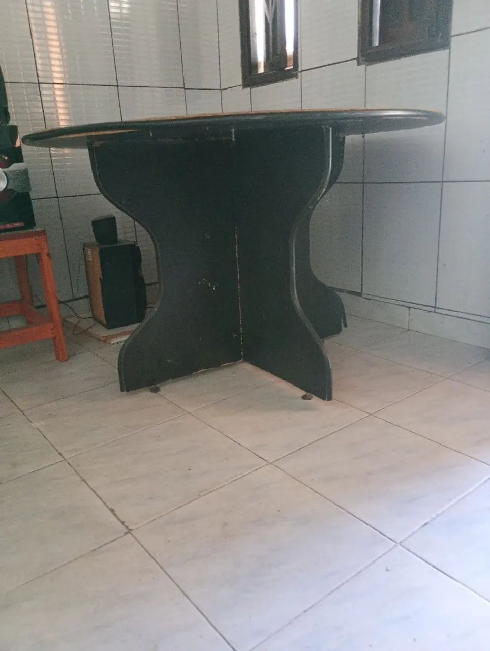 Mesa redonda excelente para qualquer ocasião  - Foto 2