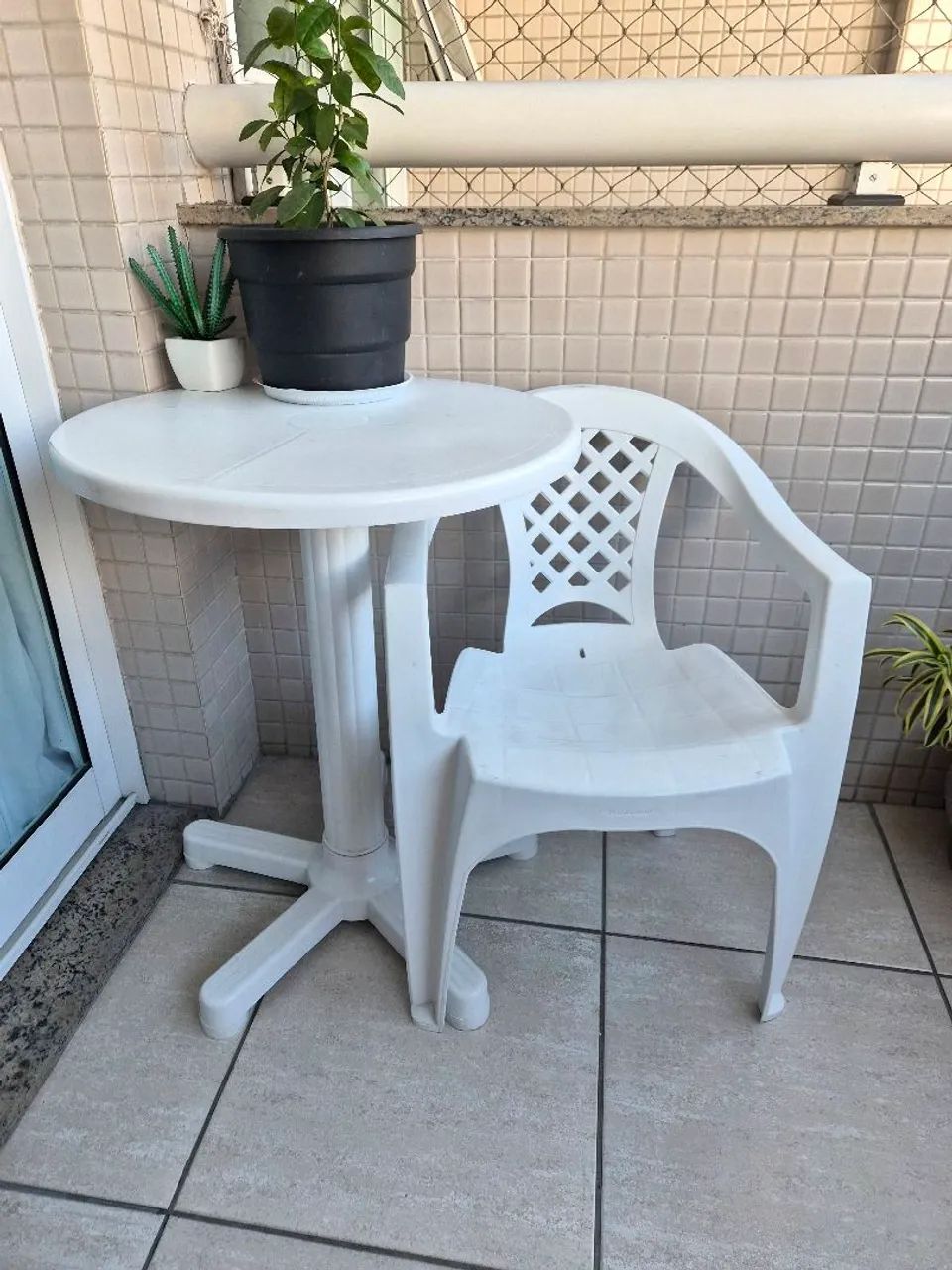 Mesa Desmontável e Cadeira - Foto 2