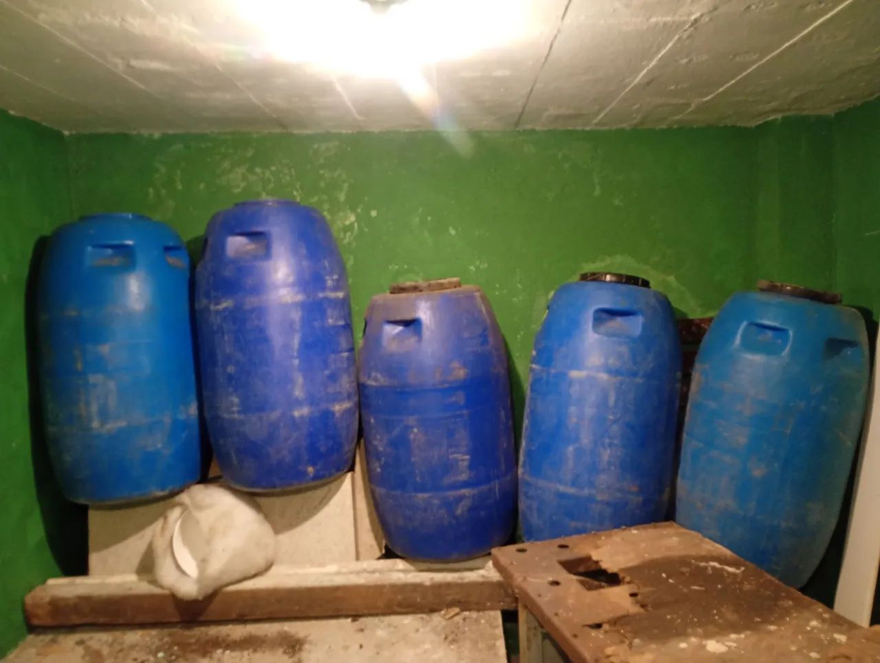 5 Bombona de plástico