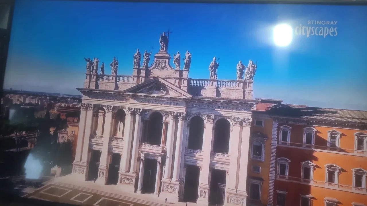 Vendo tv 50 polegadas smart 4k LG perfeito somente venda 