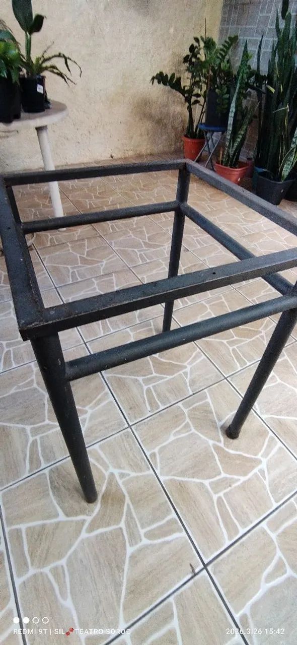 MESA COM TAMPO DE MADEIRA - Foto 4