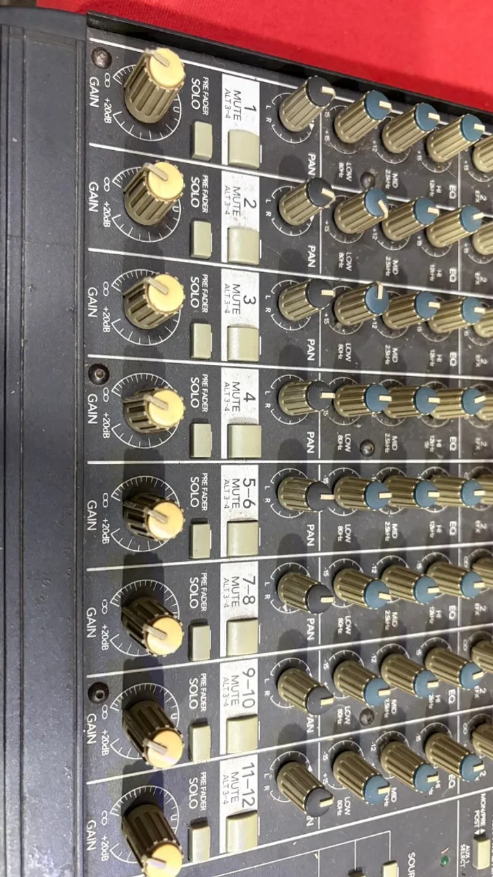 Mesa de Som Mackie Micro Series 1202 vlz - Equipamentos e