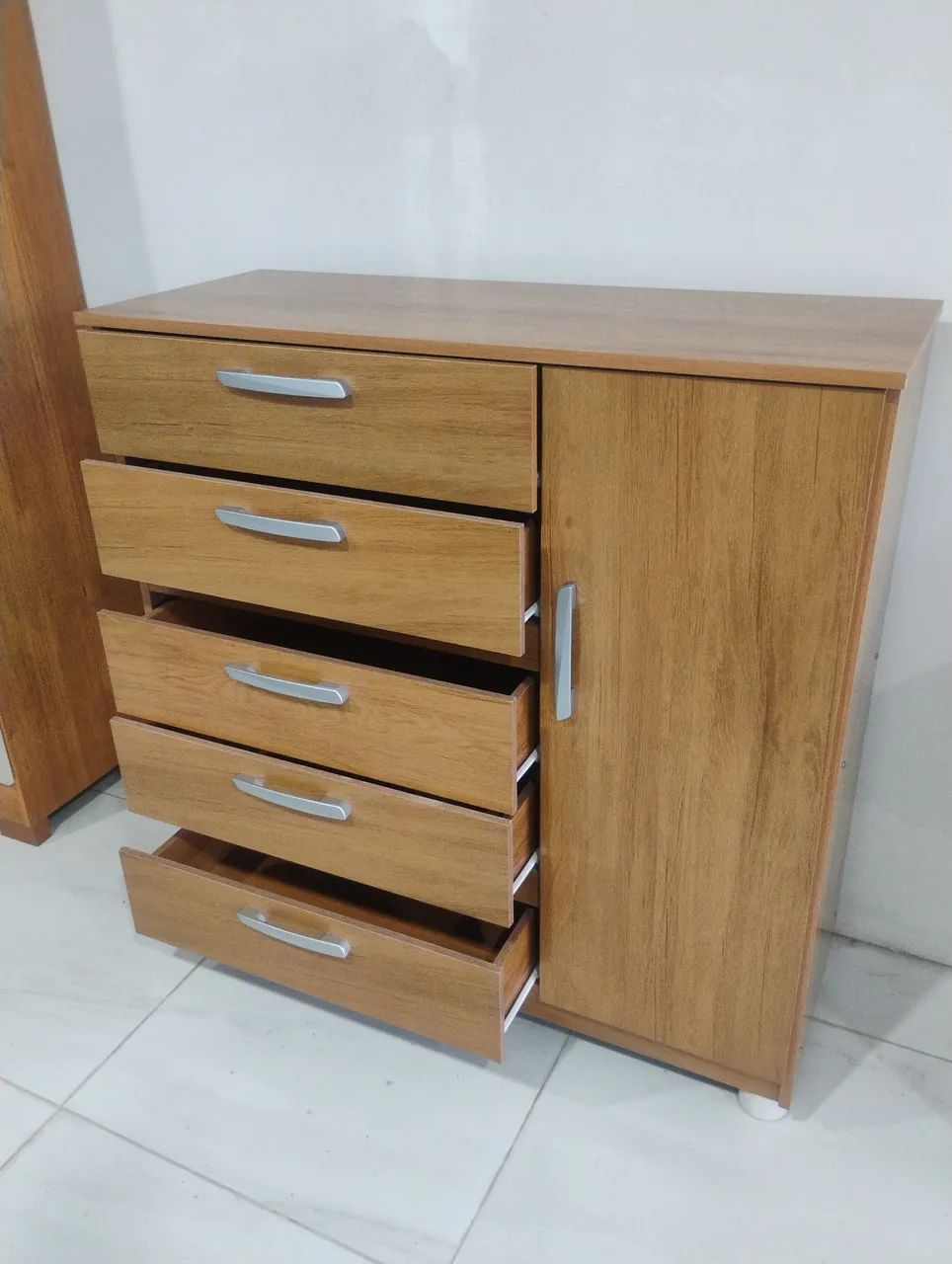 Cômoda Zaqueu 100% Mdf 5 Gav - Foto 3