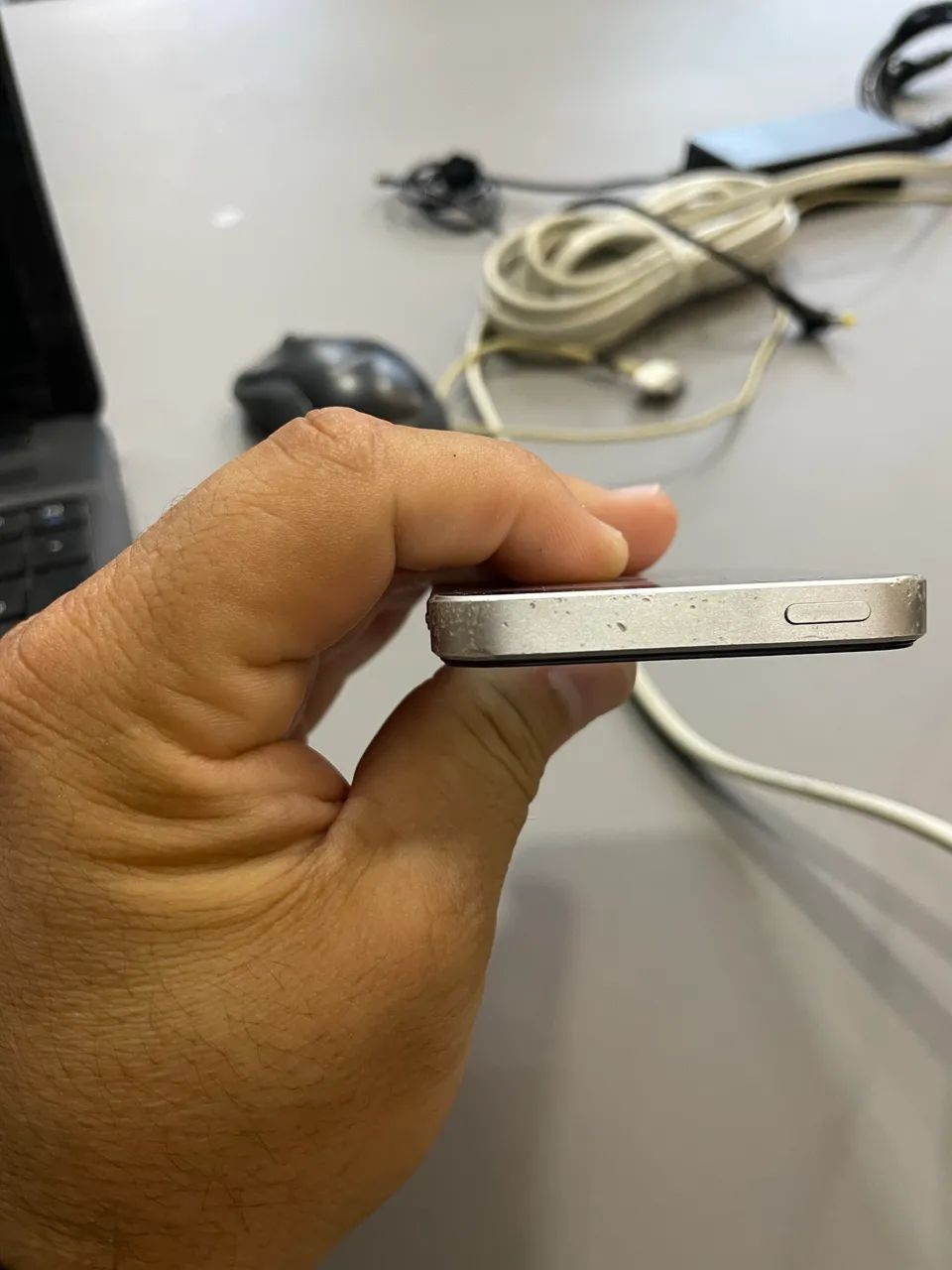 iPhone SE (1ª Geração) - Excelente Estado - Foto 5