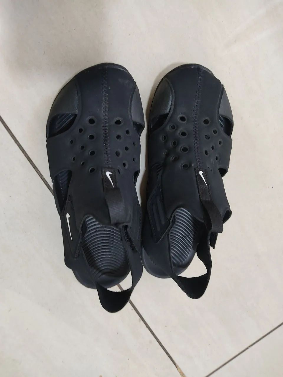 Sandália infantil Nike 