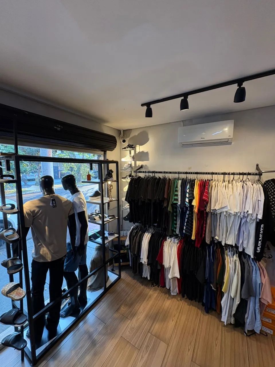 VENDO LOJA DE ROUPA MASCULINA - Foto 2