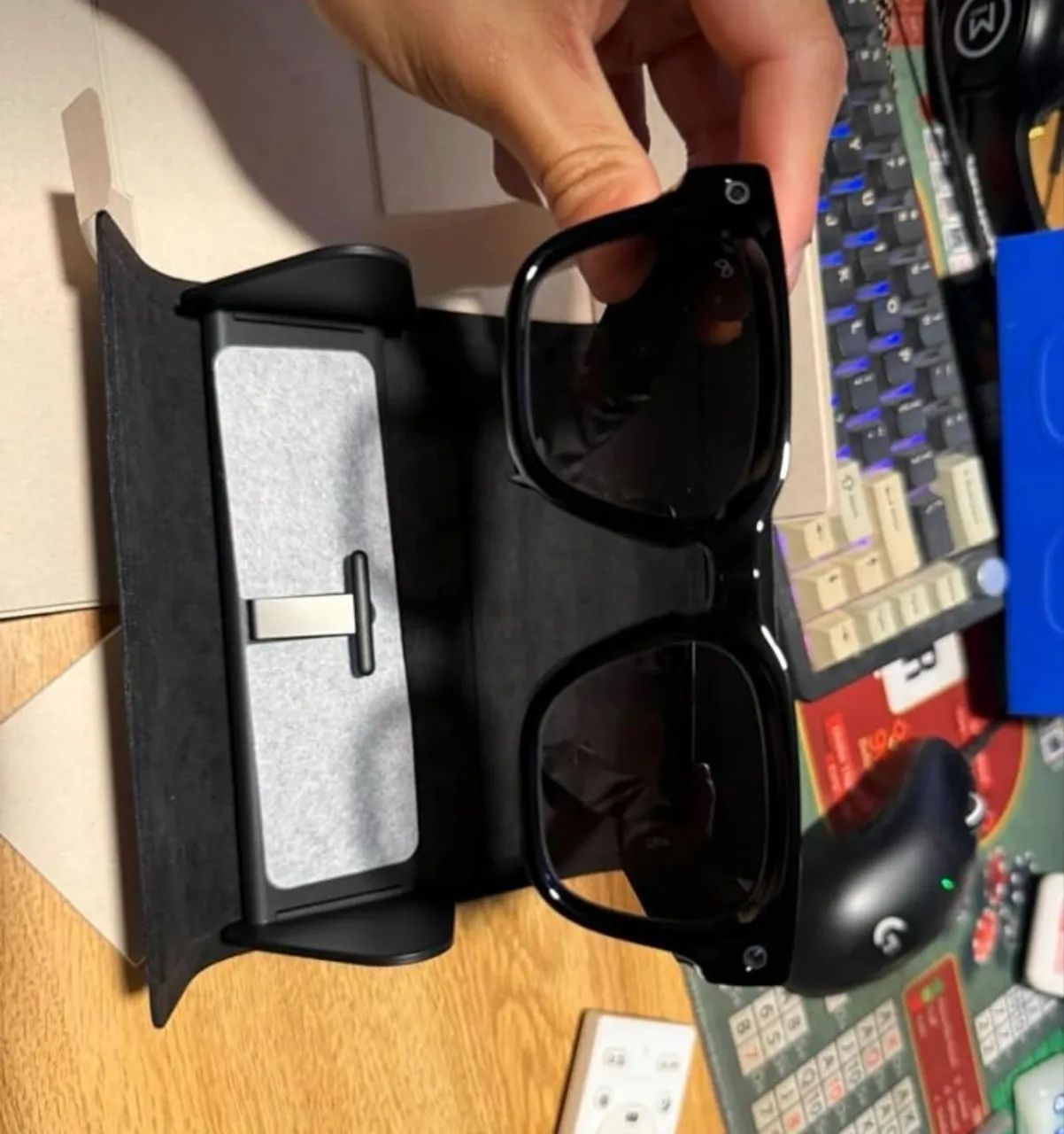 Óculos Meta com IA e Câmera, Modelo Fury, Preto, Lentes Gradientes Marrons - Foto 5