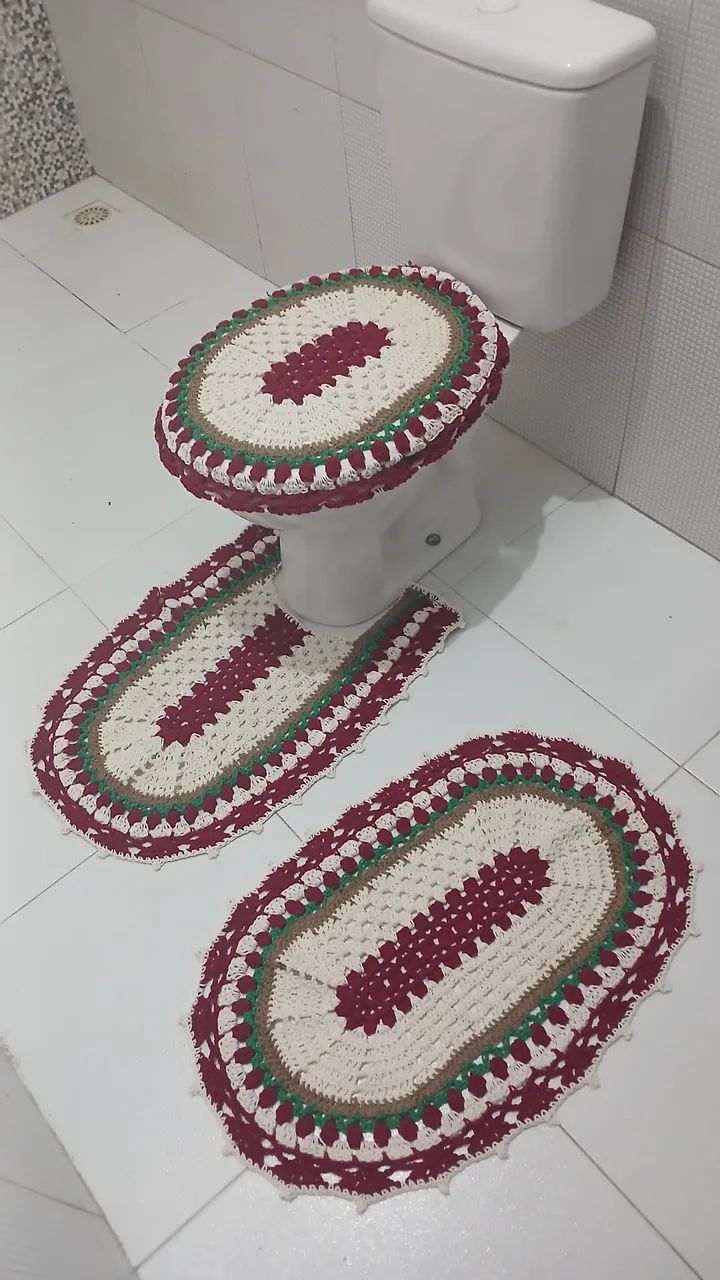 Conjunto de banheiro em crochê 