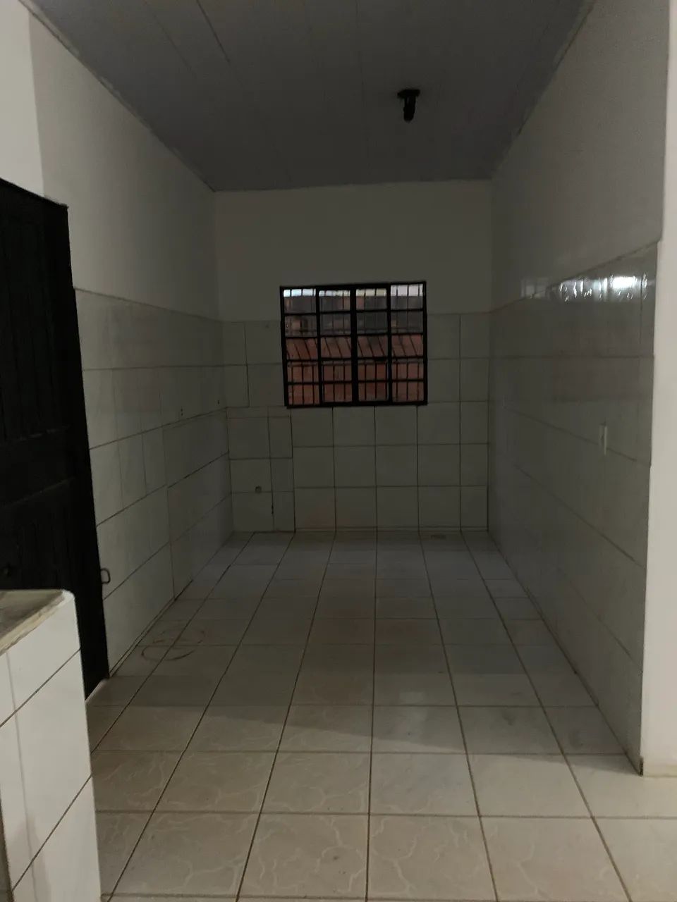 Casa 2 quartos em meio lote - Foto 2