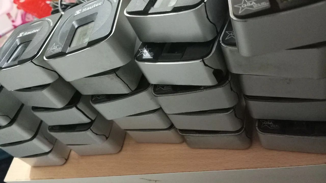 Biometria com marcas de uso FUNCIONA NORMALMENTE fs88