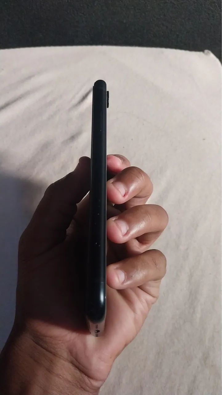 iPhone XR 64G - Foto 4