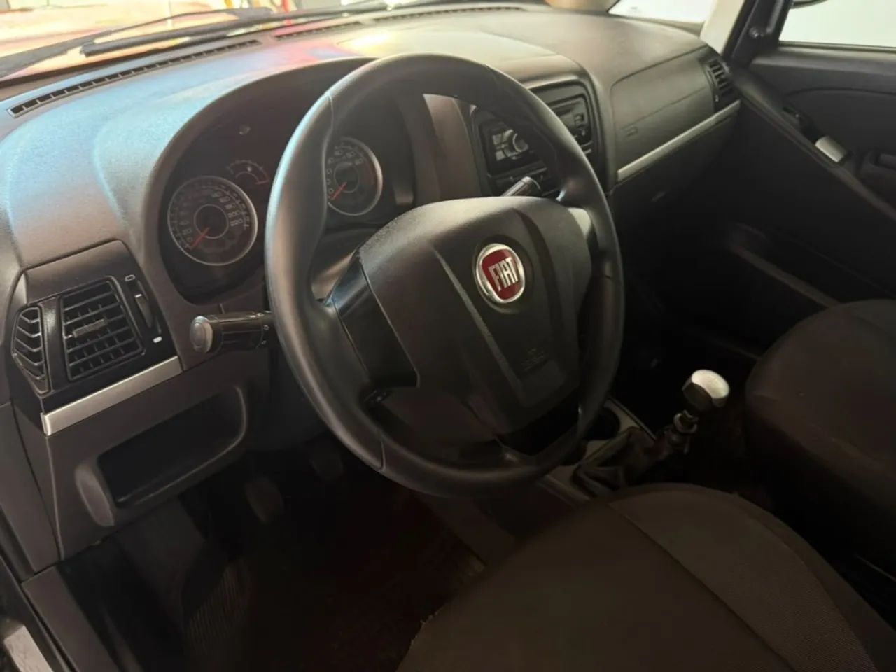 Fiat Idea Attractive 1.4 Fire Flex 8V 5P 2013 - Foto 4