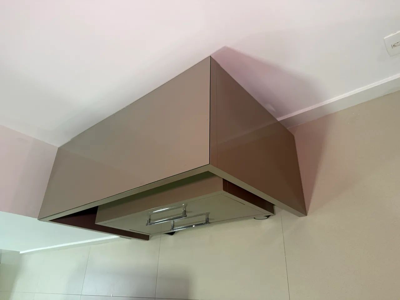 Aparador com rack com gavetas - Foto 4