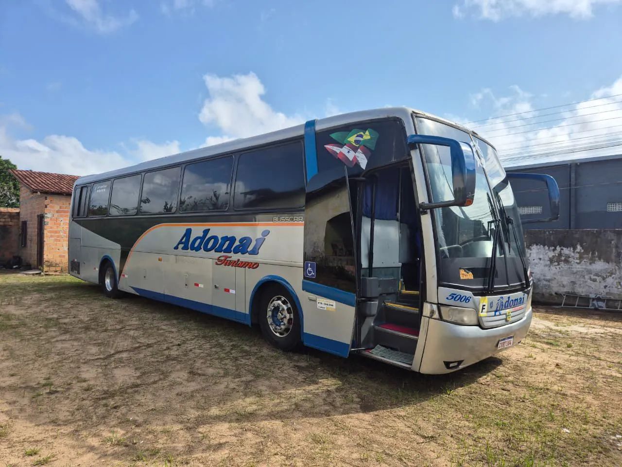 Ônibus Rodoviário Mercedes o500